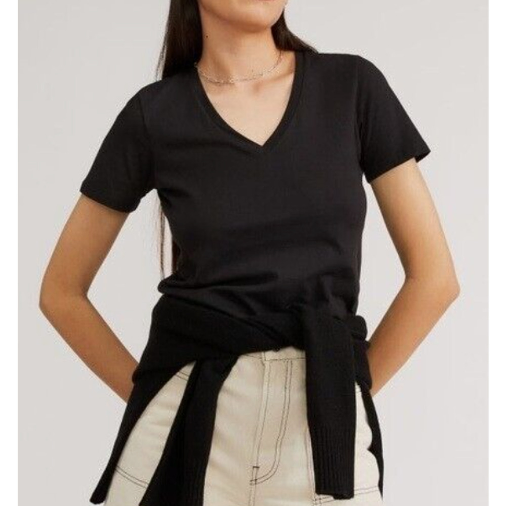 Everlane	Size	XS NEW The Organic Cotton V-Neck Black‎ Tshirt Minimalist Capsule